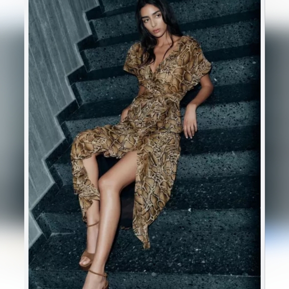 ZARA RUFFLED ANIMAL PRINT MIDI DRESS SIZE M - Picture 3 of 10